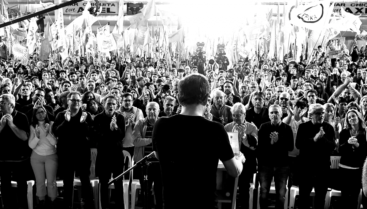 Imagen de  Kicillof cerró en Mar Chiquita el encuentro “La Provincia se organiza. La patria no se vende” 