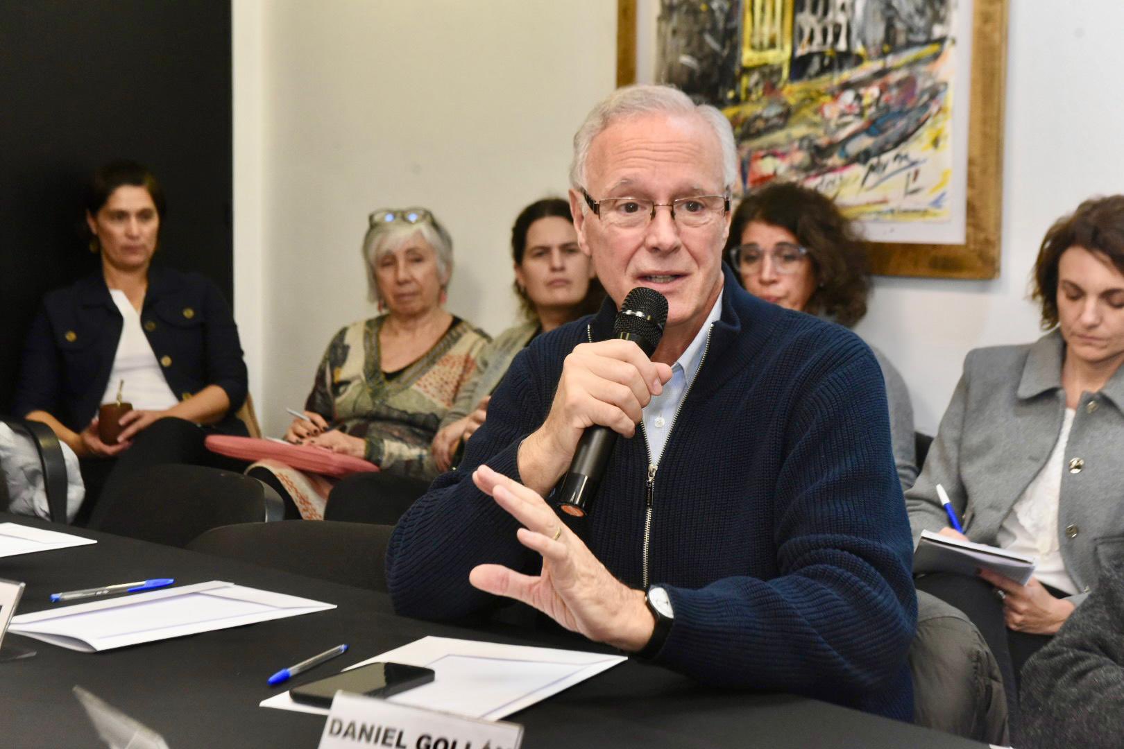 Tercer imagen de la nota Gollán: \"Yo les pido que al votar defiendan su propia vida, de eso se trata esta elección\"