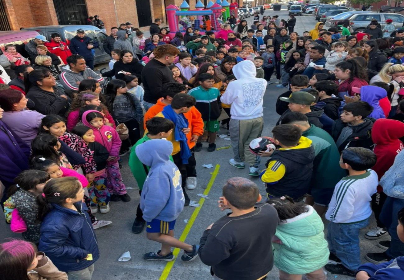 Imagen secundaria de Día de la niñez: la militancia organizó festejos populares en los barrios