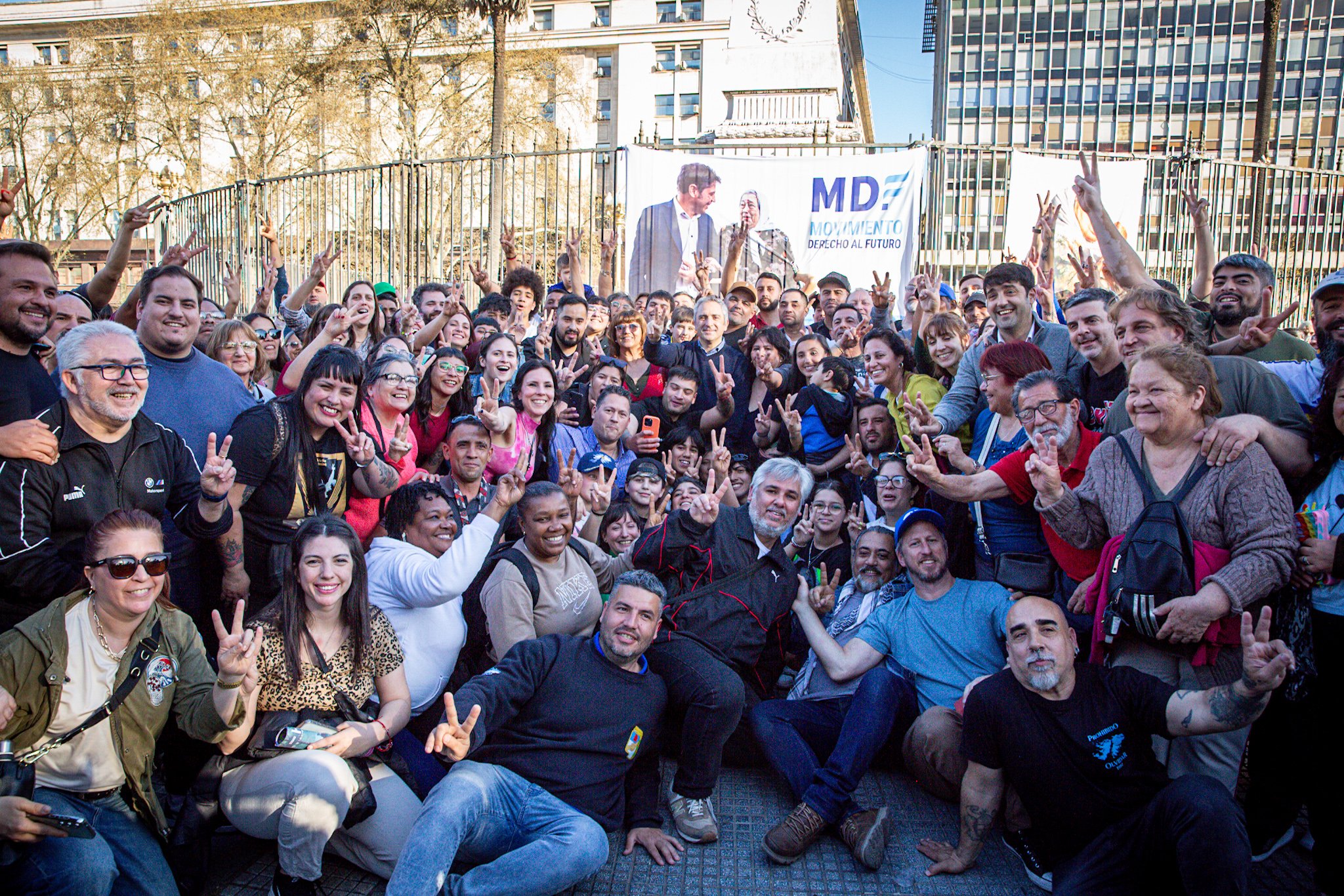Tercer imagen de la nota Larroque, junto a las Madres: “De la mano de Axel renace la esperanza”