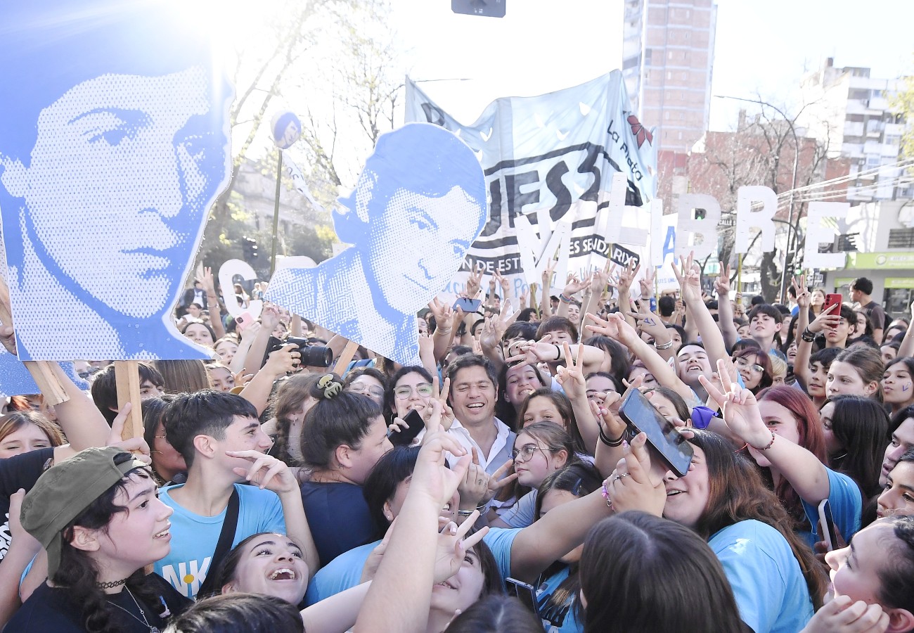 Imagen de A 49 años de La Noche de los Lápices, la juventud del MDF marchó junto a Kicillof