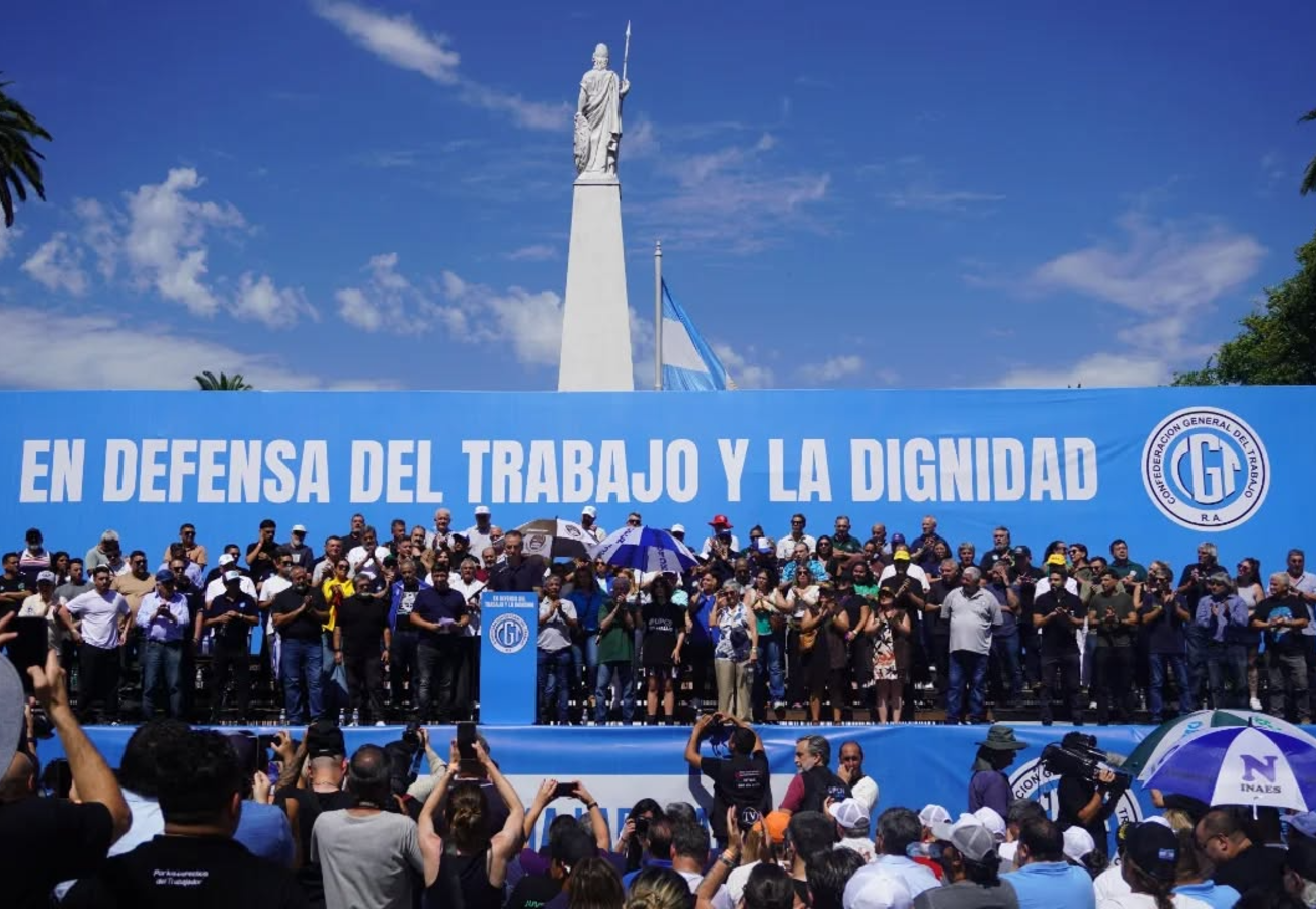 Tercer imagen de la nota El MDF movilizó contra la reforma laboral, con Axel a la cabeza
